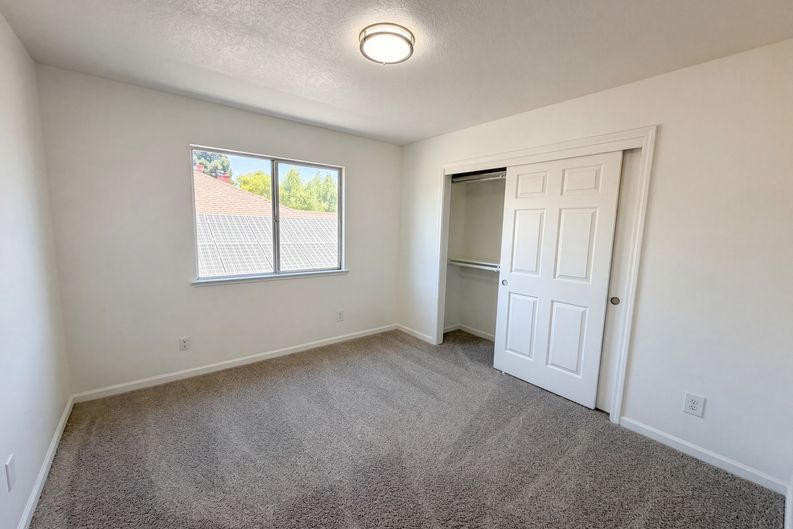 Photo 18 of 31 of 4711 Wildflower Ln, Rocklin, CA