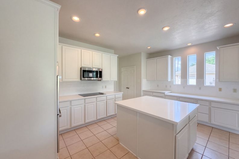 Photo 17 of 45 of 1702 Corona Del Mar Dr, Missouri City, TX