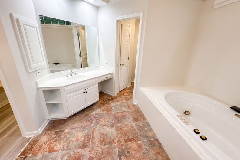 Photo 17 of 29 of 9078 Prospect Ct, Jonesboro, GA