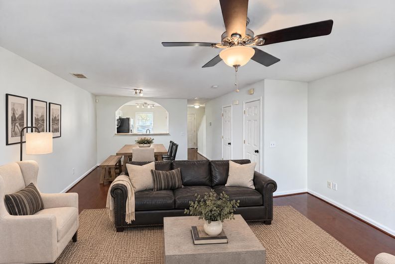 Photo 7 of 21 of 4212 Glenlea Commons Dr, Charlotte, NC