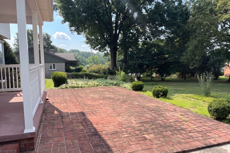 Photo 26 of 29 of 507 Willoughby Ln, Staunton, VA