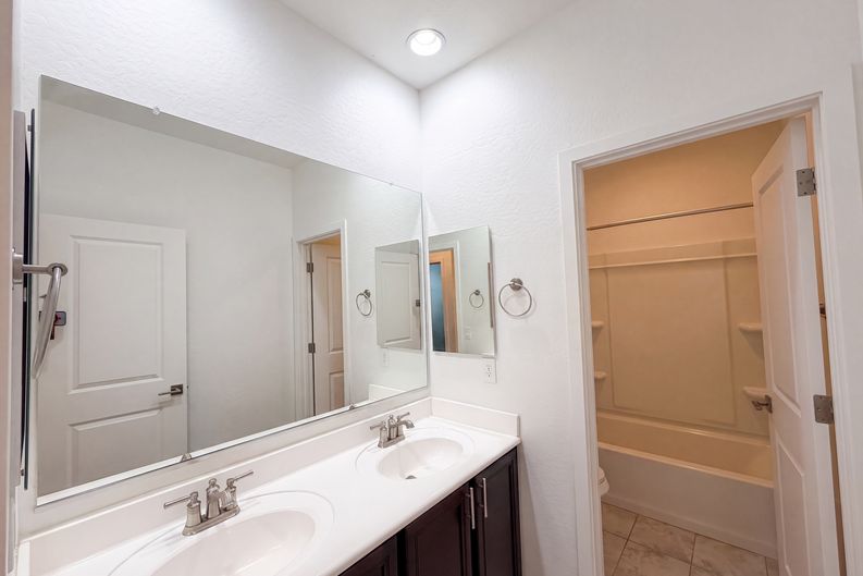 Photo 21 of 29 of 4127 S 97th Dr, Tolleson, AZ