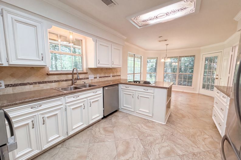 Photo 6 of 20 of 33406 Buck Rd, Magnolia, TX