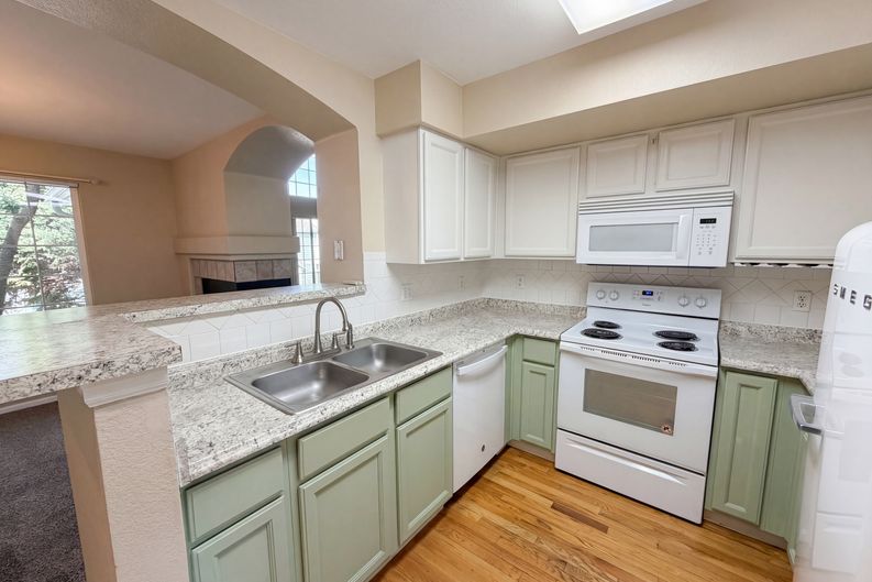 Photo 10 of 21 of 9580 Brentwood Way, Broomfield, CO