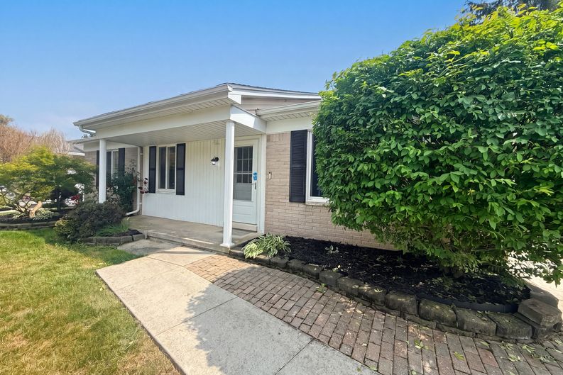 Photo 17 of 21 of 42195 Fairview Dr, Canton, MI