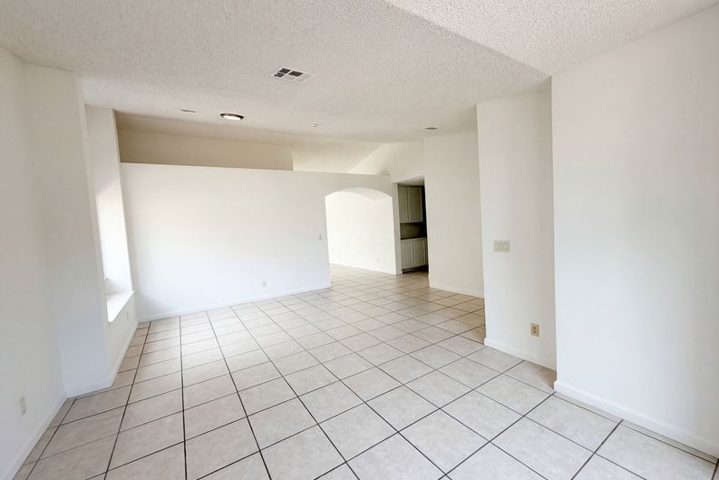 Photo 13 of 41 of 3607 Duffy Cir, North Las Vegas, NV
