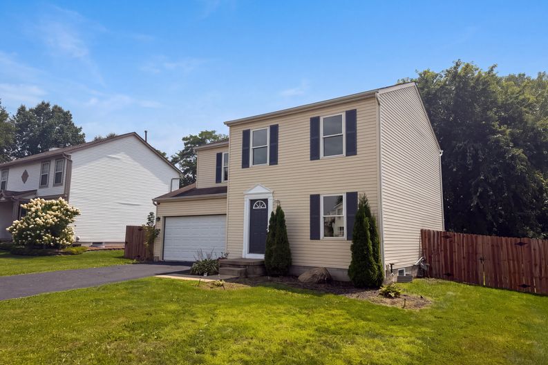 Photo 25 of 32 of 1618 Saddlebrook Dr, Heath, OH