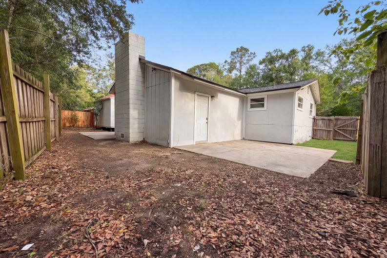 Photo 5 of 19 of 7008 Thurston Rd, Jacksonville, FL