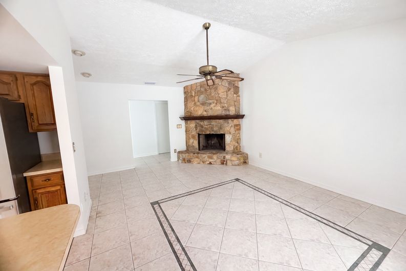Photo 7 of 30 of 3123 SE Quanset Cir, Stuart, FL