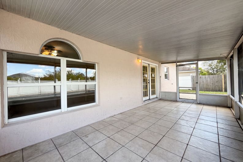 Photo 24 of 26 of 2158 Willesdon Dr W, Jacksonville, FL