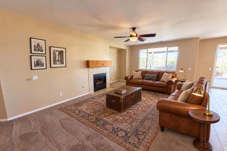 Photo 3 of 24 of 3136 Hibiscus Pt, Hemet, CA