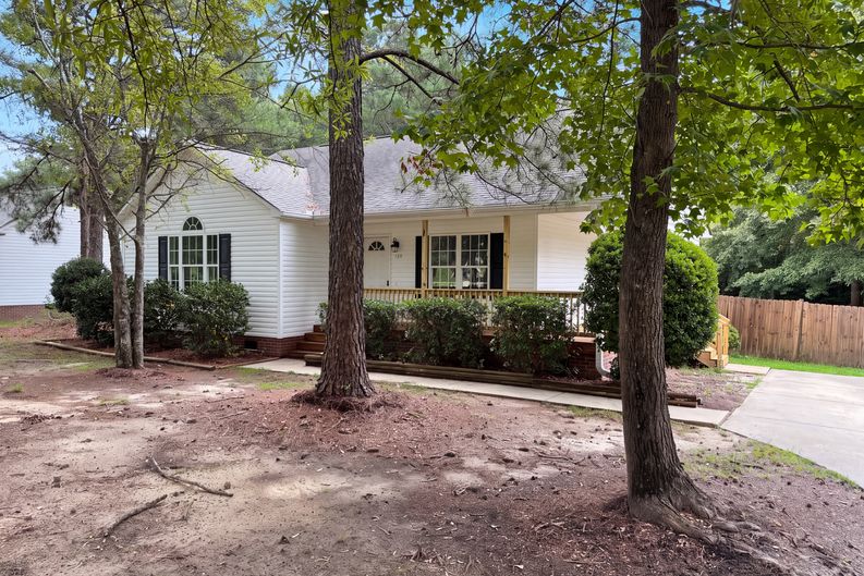 Photo 23 of 30 of 576 Sunray Dr, Clayton, NC