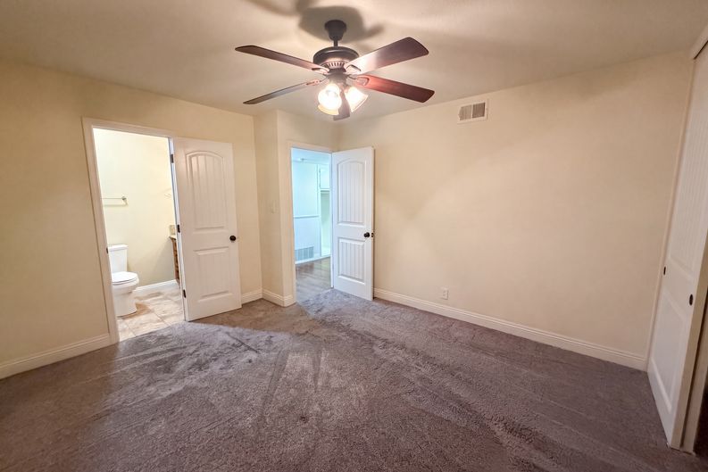 Photo 15 of 27 of 2605 Waterton Way, Sacramento, CA