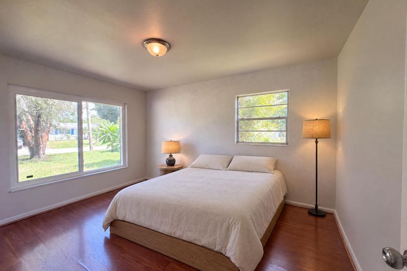 Photo 4 of 26 of 3010 Hatton St, Sarasota, FL
