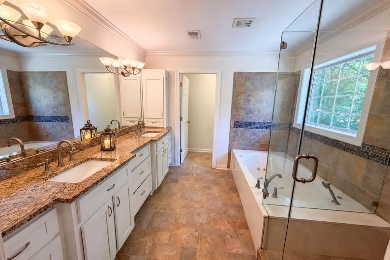 Photo 6 of 48 of 116 Crosscreek Dr, Columbia, SC