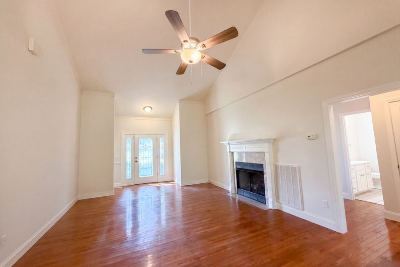Photo 10 of 36 of 189 Victoria Dr, Inman, SC