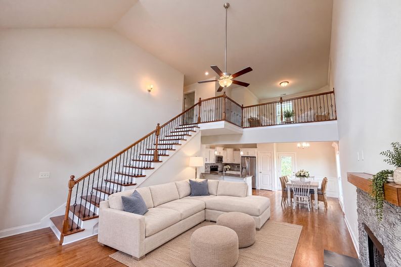 Photo 3 of 25 of 5152 Cedar Retreat Dr, Murfreesboro, TN