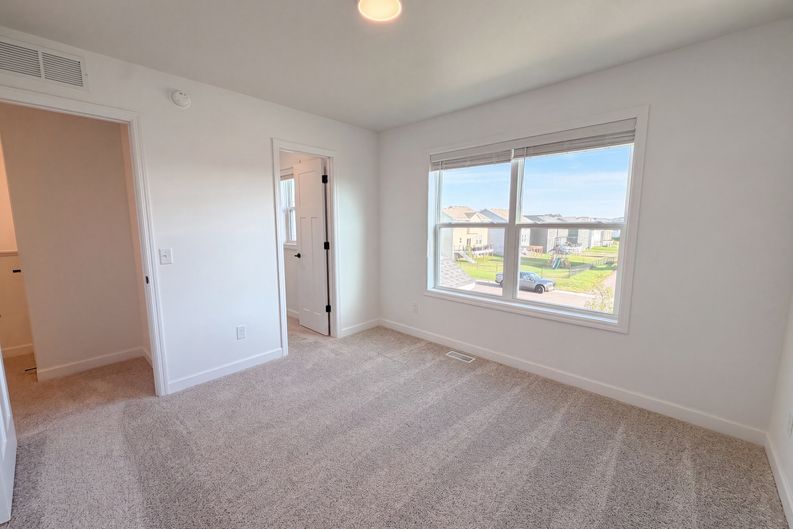 Photo 23 of 42 of 1577 Upper 141st St E, Rosemount, MN
