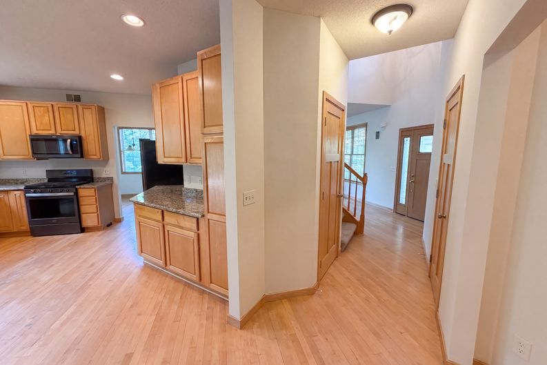 Photo 8 of 36 of 1012 Delano Ct, Stillwater, MN