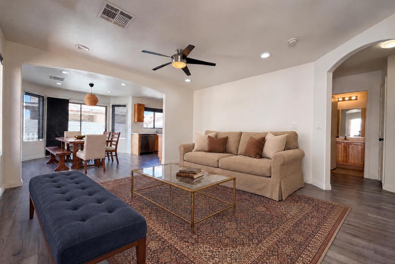 Photo 3 of 17 of 4818 Lone Grove Dr, Las Vegas, NV