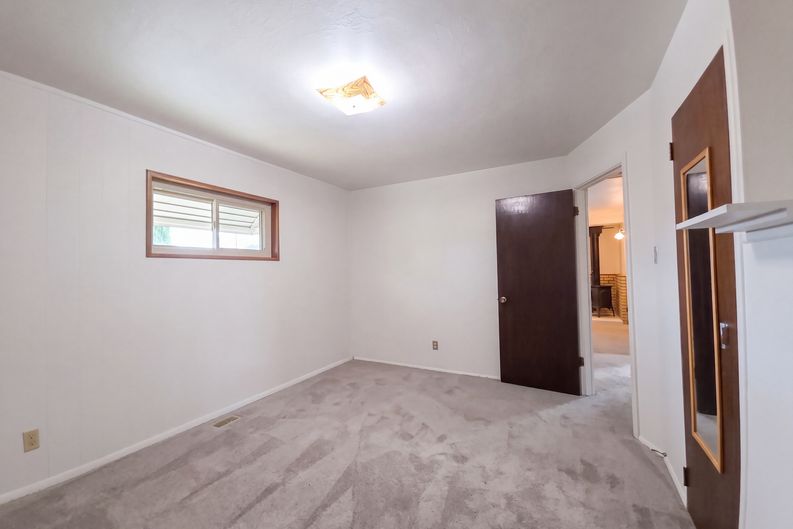 Photo 10 of 18 of 9222 Aztec Rd NE, Albuquerque, NM