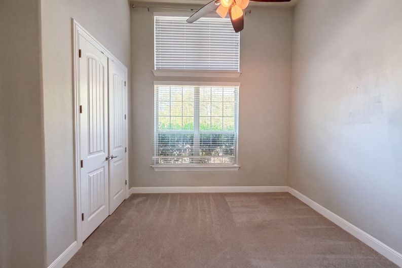Photo 11 of 21 of 122 Bluehaw Dr, Georgetown, TX