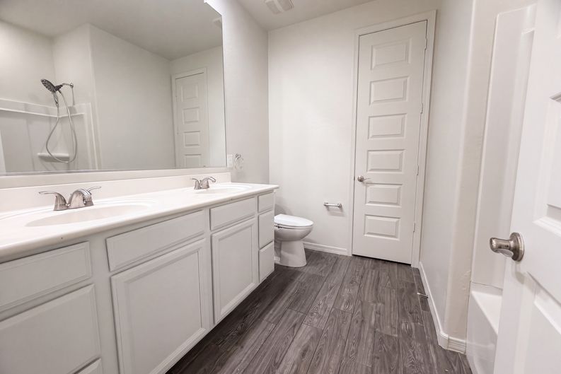 Photo 9 of 18 of 9840 E Theia Dr, Mesa, AZ