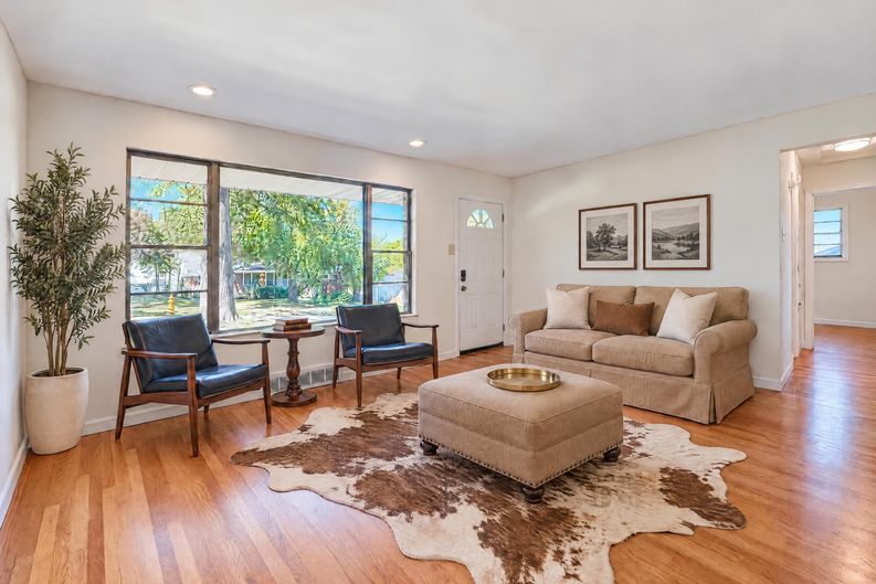 Photo 6 of 17 of 2322 Ruckert Ave, Saint Louis, MO