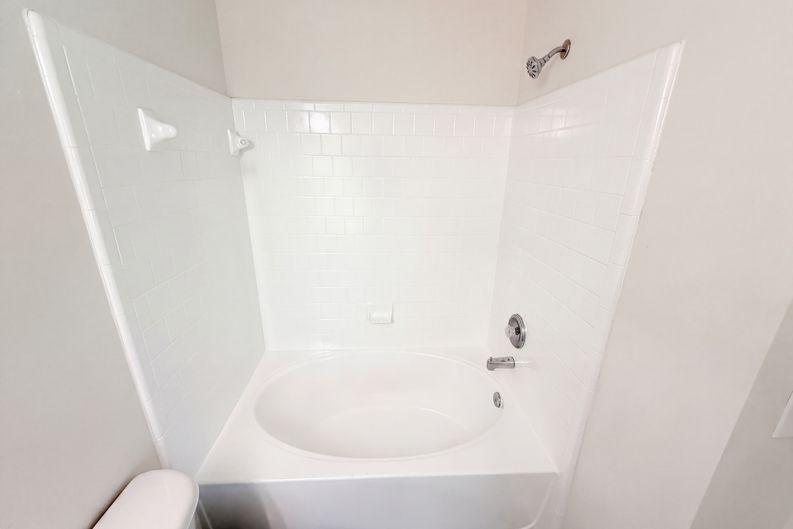 Photo 20 of 30 of 9155 Nesbit Ferry Rd, Alpharetta, GA