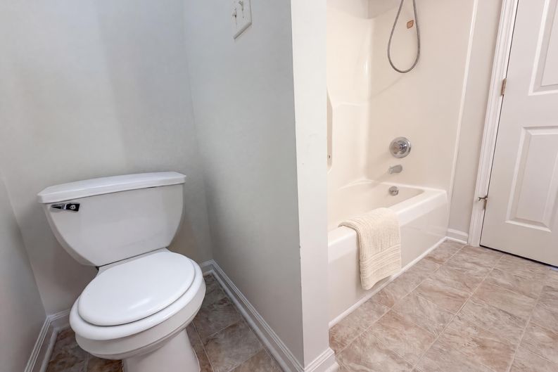 Photo 10 of 26 of 1201 Verkler Dr, Clarksville, TN