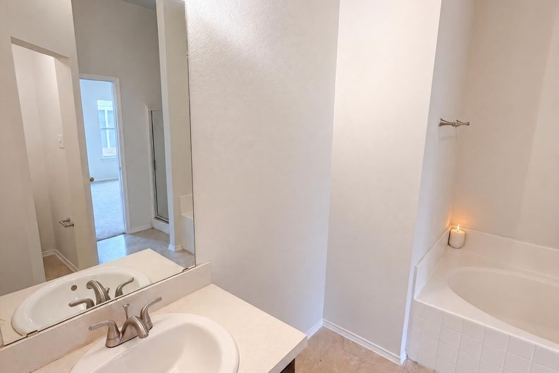 Photo 9 of 17 of 1910 Tawakani Ln, Little Elm, TX
