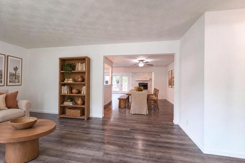 Photo 7 of 20 of 1805 Brookview Dr, Arlington, TX