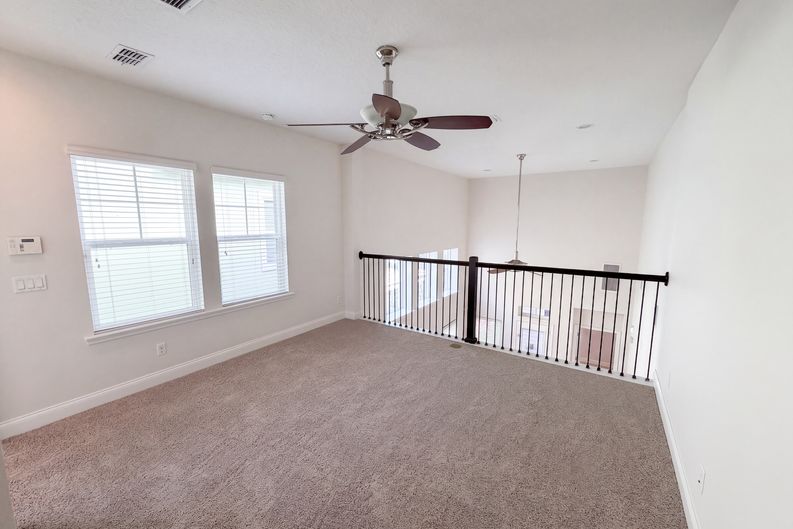 Photo 13 of 32 of 7797 Laureate Blvd, Orlando, FL