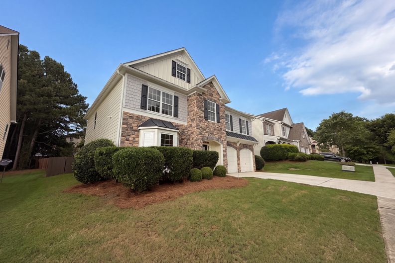 Photo 21 of 23 of 3718 Park Hill Cir, Loganville, GA