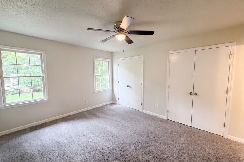 Photo 8 of 18 of 11 Chanter Ct, Durham, NC