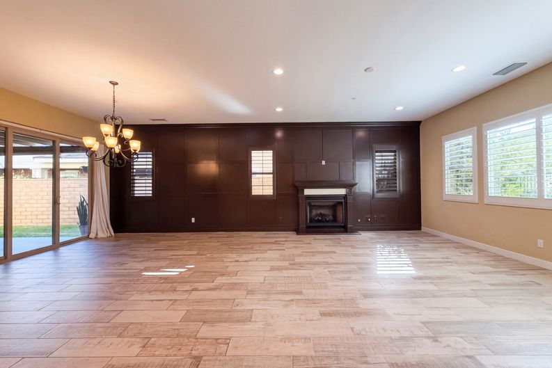 Photo 9 of 37 of 627 E Orange Blossom Way, Azusa, CA