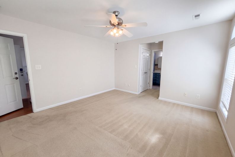 Photo 12 of 22 of 10526 Glory Meadow Ct, Charlotte, NC