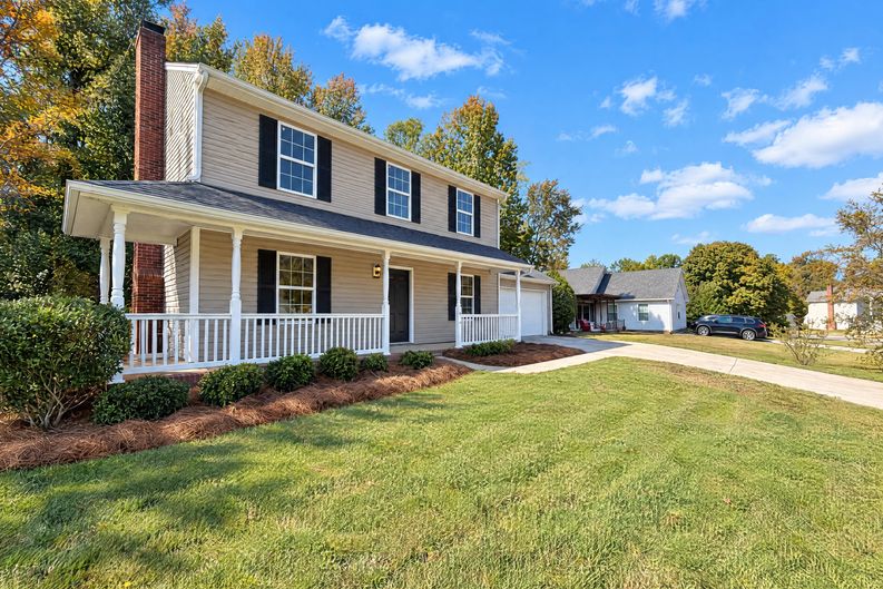 Photo 22 of 25 of 2424 Sloan Dr, Charlotte, NC