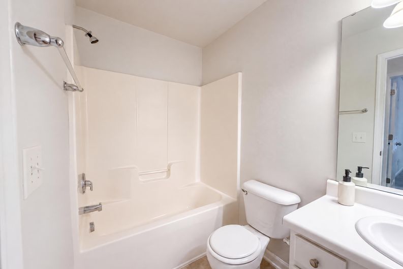 Photo 16 of 23 of 4204 Camden Woods Ct, Raleigh, NC
