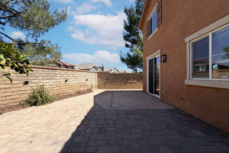 Photo 22 of 24 of 29206 Rio Lobo Way, Valencia, CA