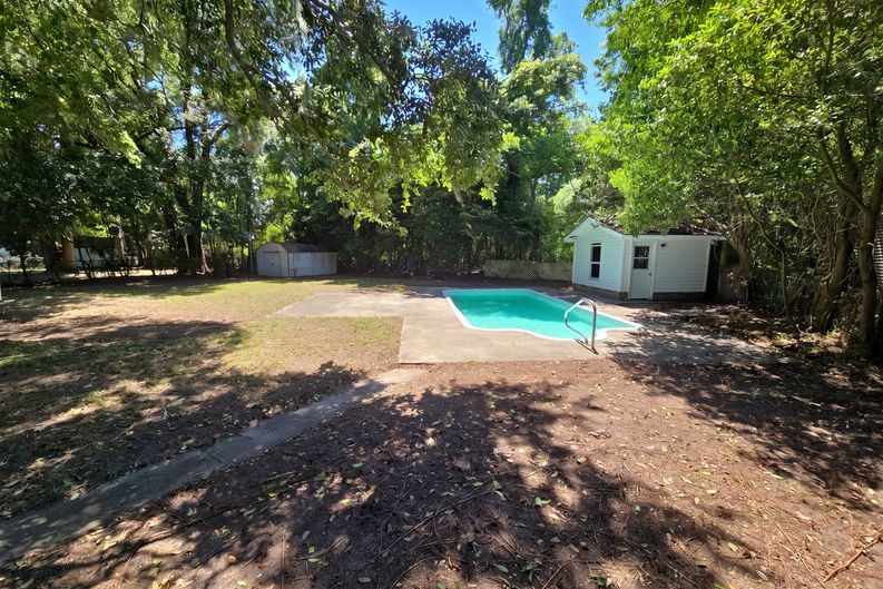 Photo 24 of 27 of 1610 Battery Creek Rd, Beaufort, SC