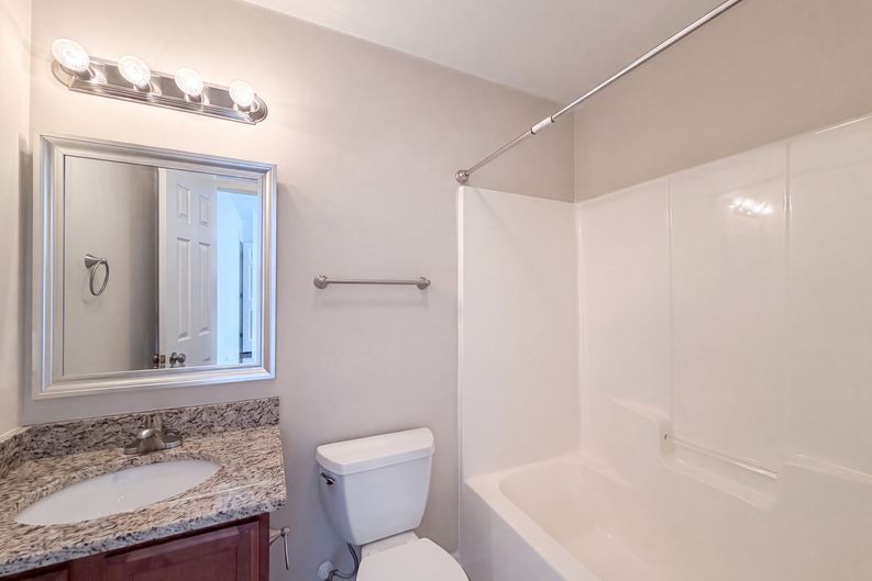 Photo 6 of 18 of 4207 Bentley Dr, Randleman, NC
