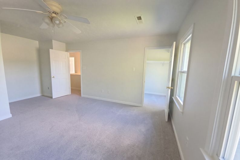 Photo 4 of 19 of 8921 Basswood Dr, Quinton, VA