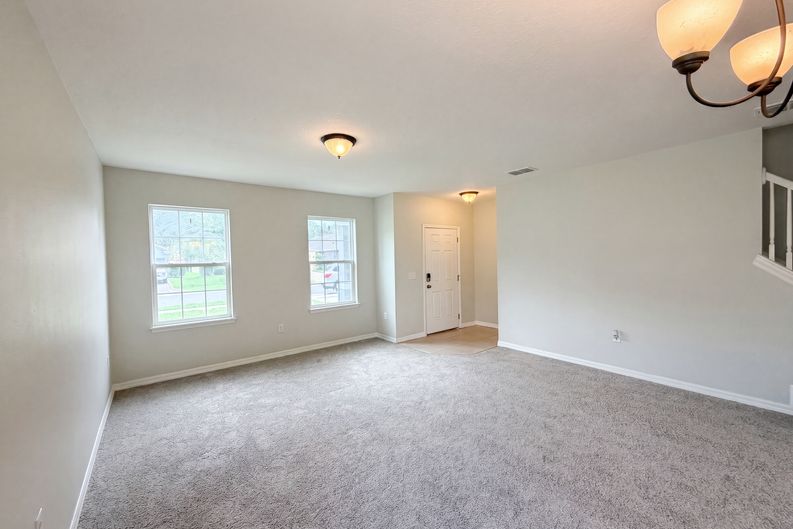 Photo 8 of 22 of 4876 Grassy Knoll Dr, Tavares, FL