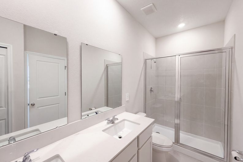Photo 9 of 20 of 1520 Redwood Ln, Haines City, FL