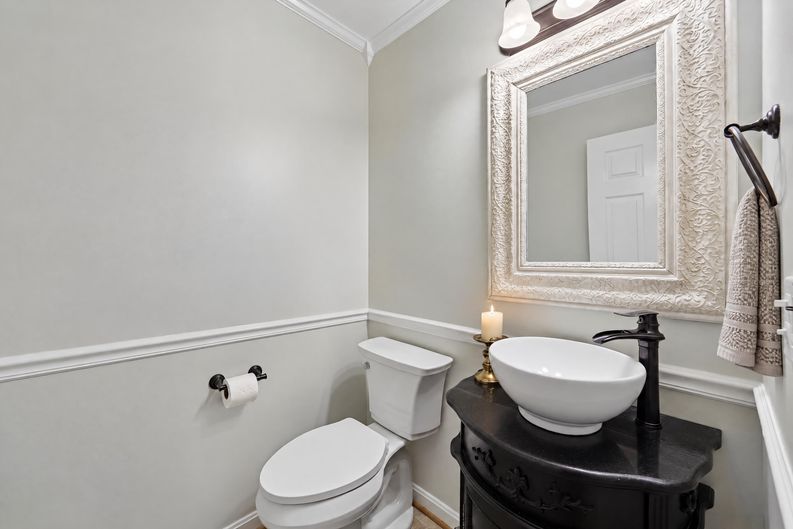 Photo 36 of 48 of 6046 Persinger House Ct, Manassas, VA