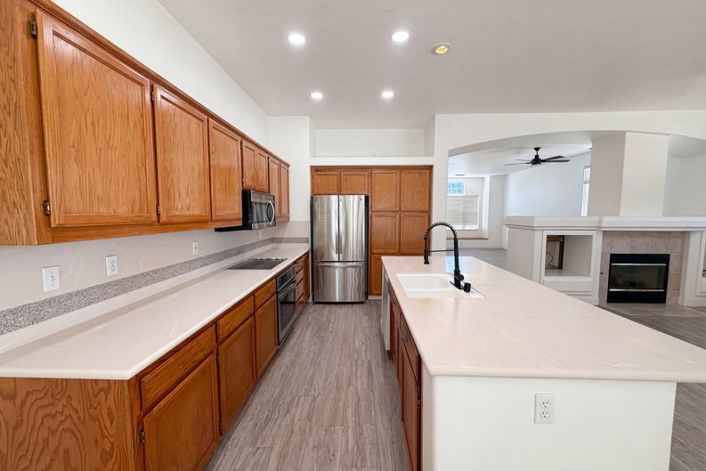 Photo 9 of 28 of 3309 Mokelumne Ct, Modesto, CA