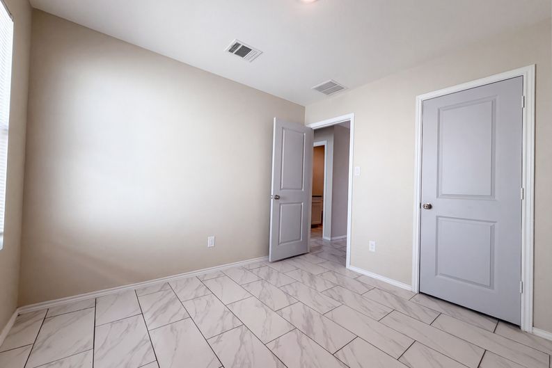 Photo 15 of 22 of 241 Payton Pl, Cibolo, TX