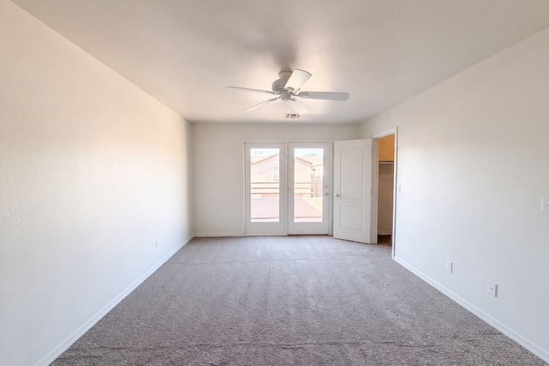 Photo 4 of 33 of 4202 N 21st St, Phoenix, AZ