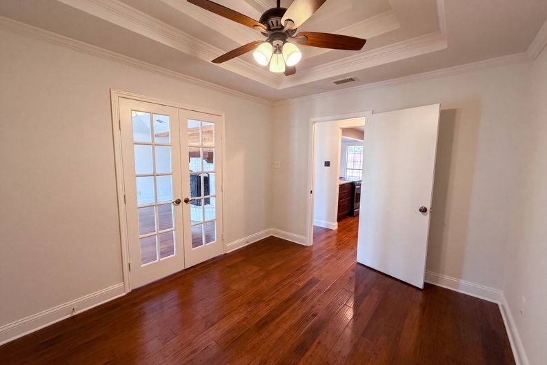 Photo 8 of 19 of 512 W Jefferson St, Wylie, TX